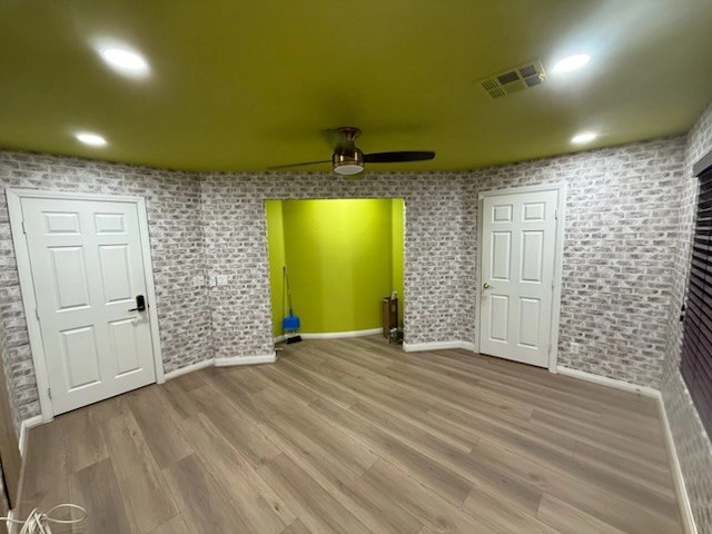 Bedroom wallpaper installation Bay Area