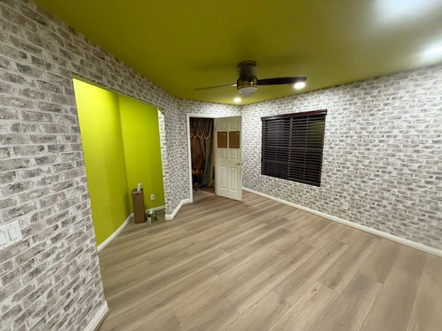 Commercial wallpaper installation Oakland San Francisco