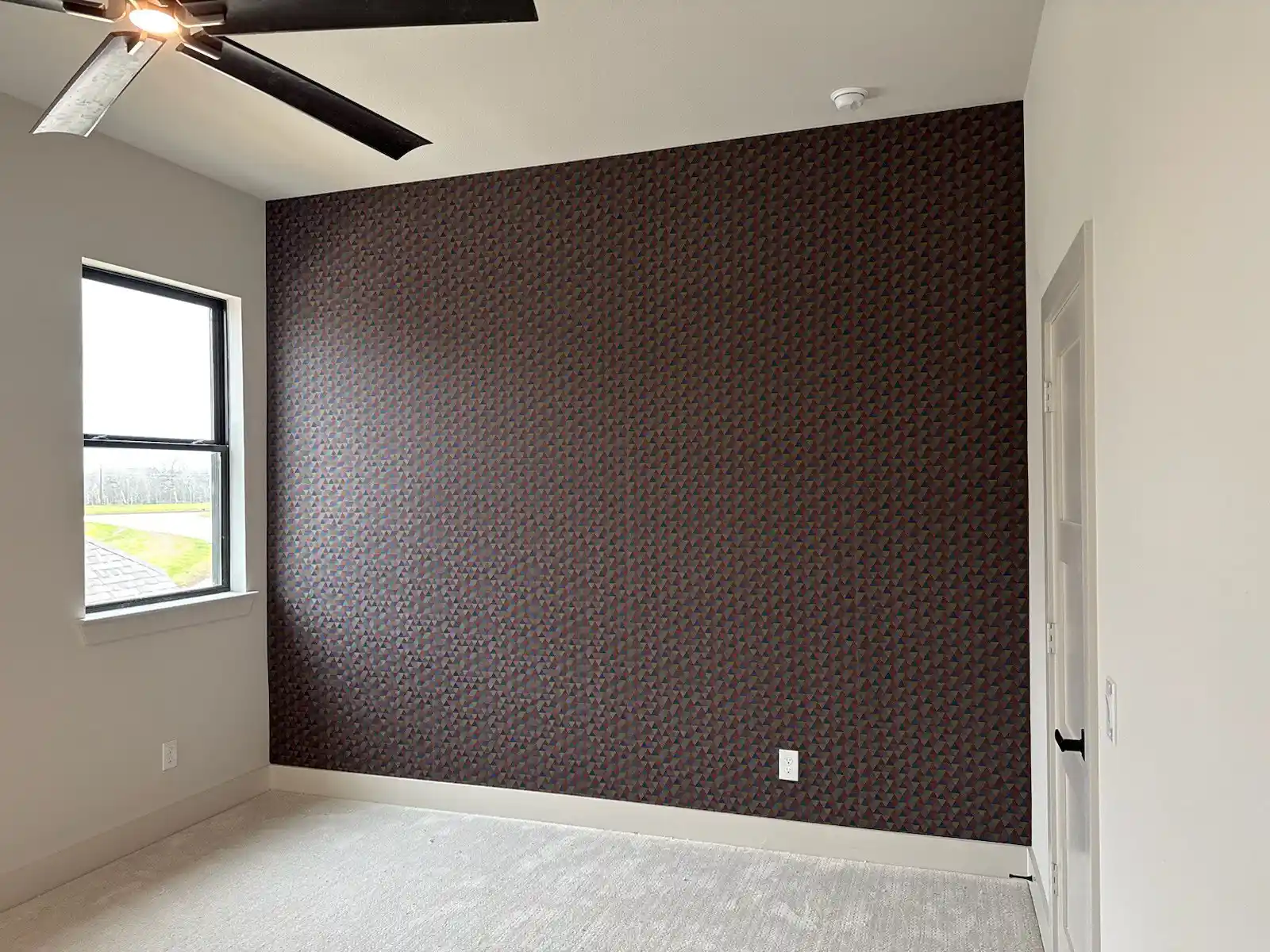 Wallpaper pattern matching residential home in Mission District, San Francisco